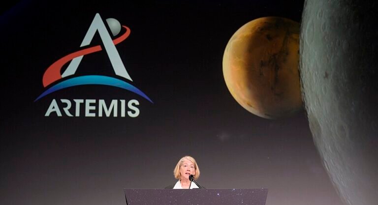 Artemis
